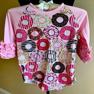 GIRLS RUFFLED ROSE “DOUGHNUTS” SHIRT SIZE 7